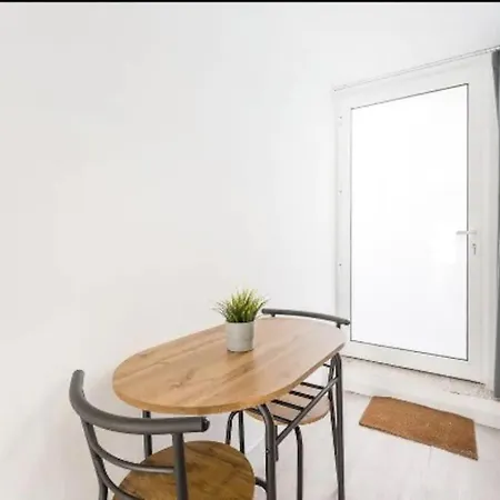 Opo - Fantastic With Garden *