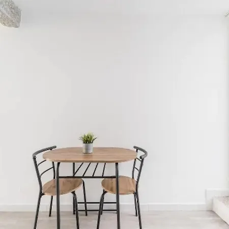 Opo - Fantastic With Garden Porto