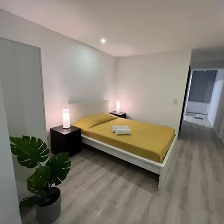 Opo - Fantastic With Garden פורטו