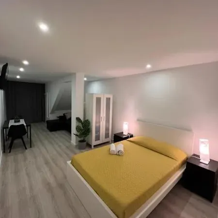 Opo - Fantastic With Garden Porto